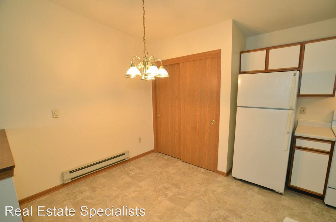 116 Deer Creek Court - Photo 3 of 12