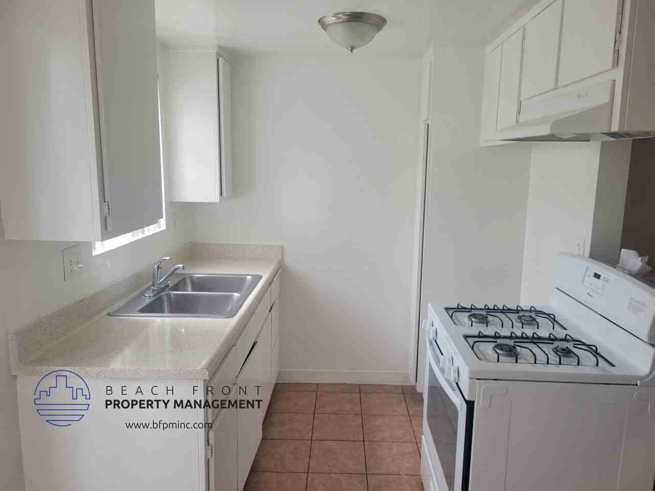 1532 W. 257th St. - Photo 7 of 14