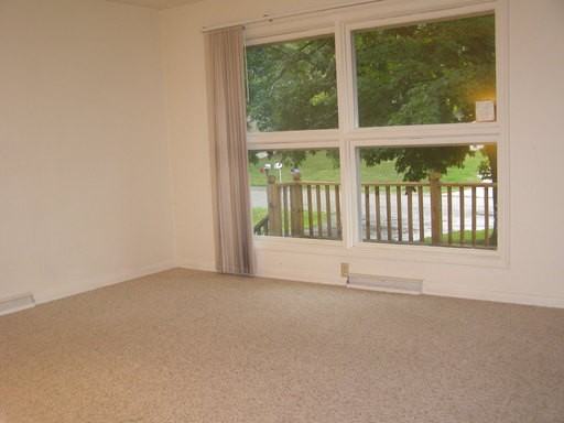 2102 Jefferson St - Photo 2 of 9