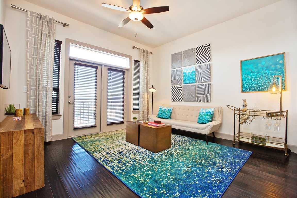 Midtown on the Rail - Photo 2 of 21