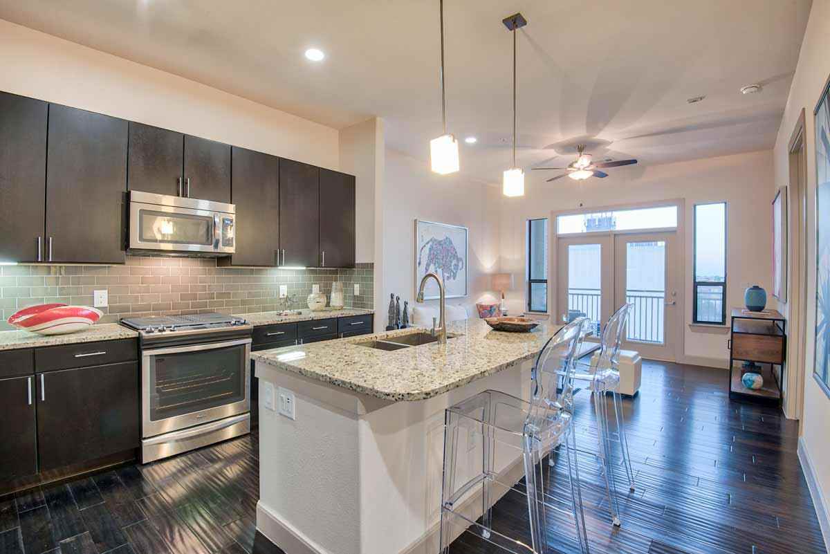 Midtown on the Rail - Photo 5 of 21