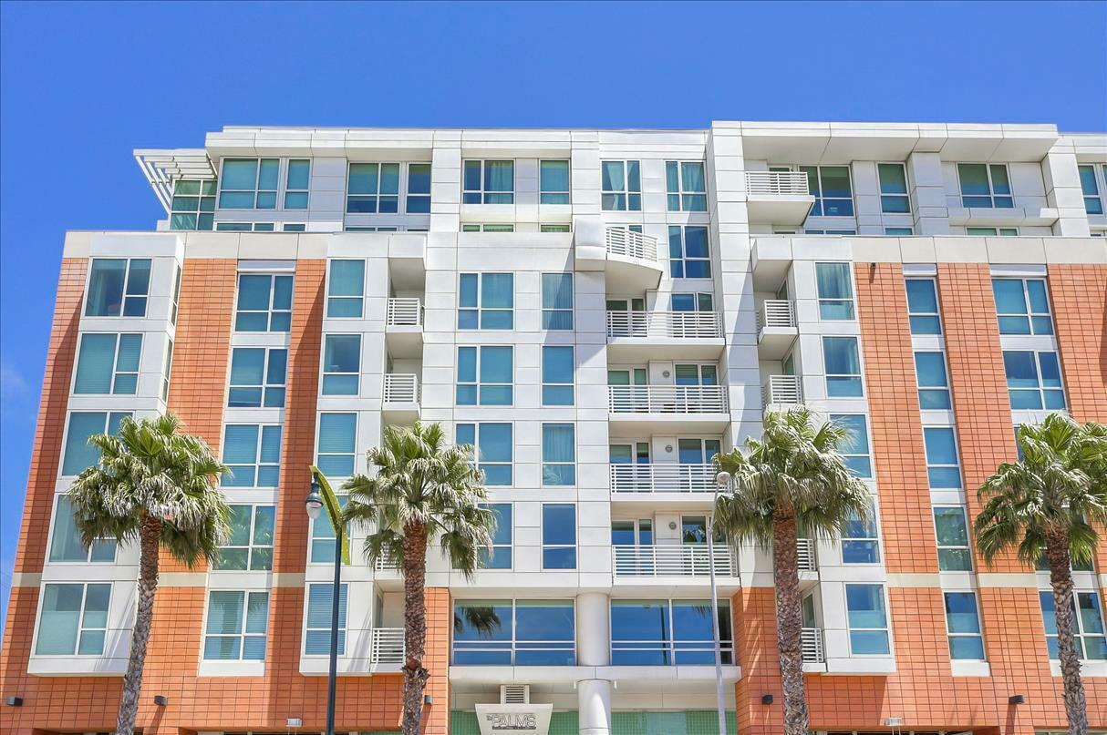 555 4th St #729 - Photo 2 of 19