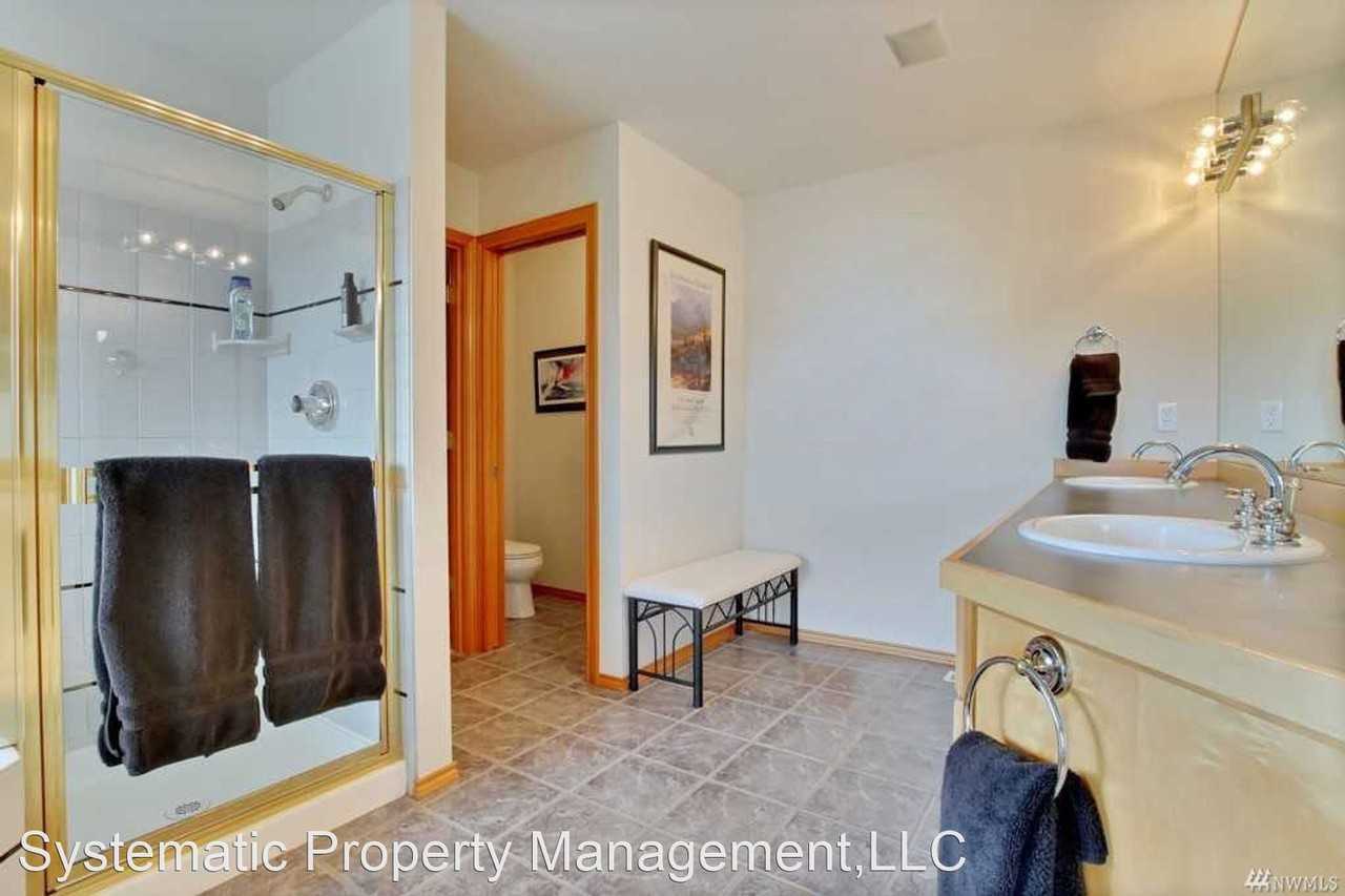 215 Dow Ridge Dr N - Photo 2 of 9