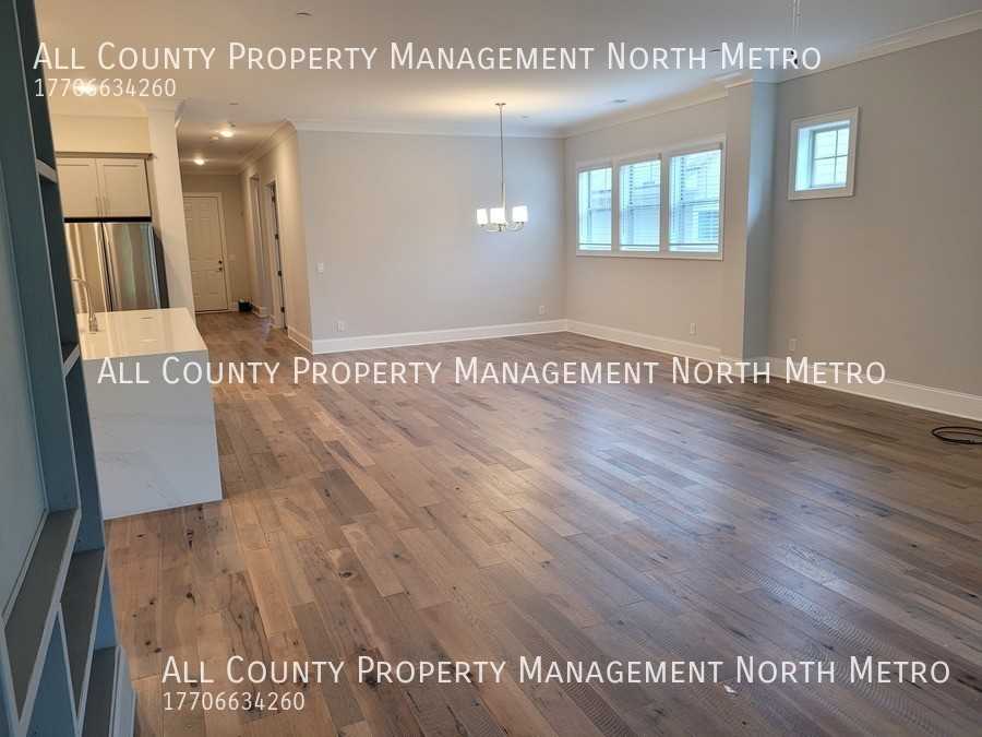 780 Calbert Cir - Photo 3 of 28