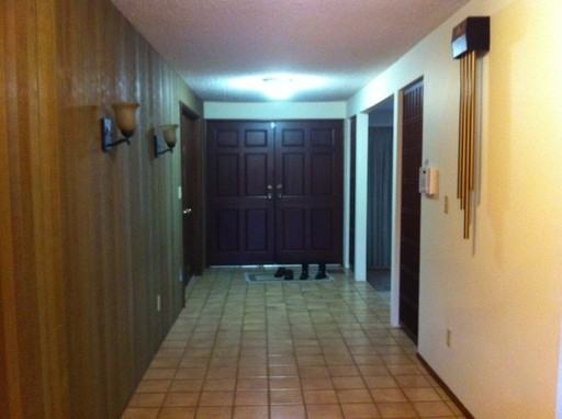 907 Swanson Dr - Photo 2 of 12