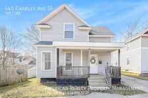 featured image of 445 Charles Ave Se
