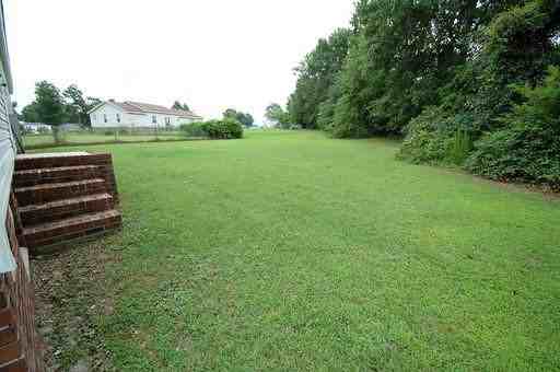 102 Autumn Winds Pl - Photo 2 of 14