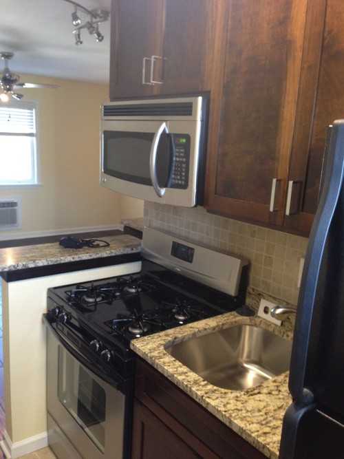 32 Peachtree Avenue Northeast #3 - Photo 2 of 8