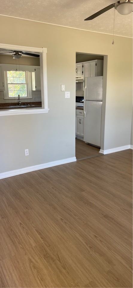 273 Bryanwood St #1 - Photo 3 of 6