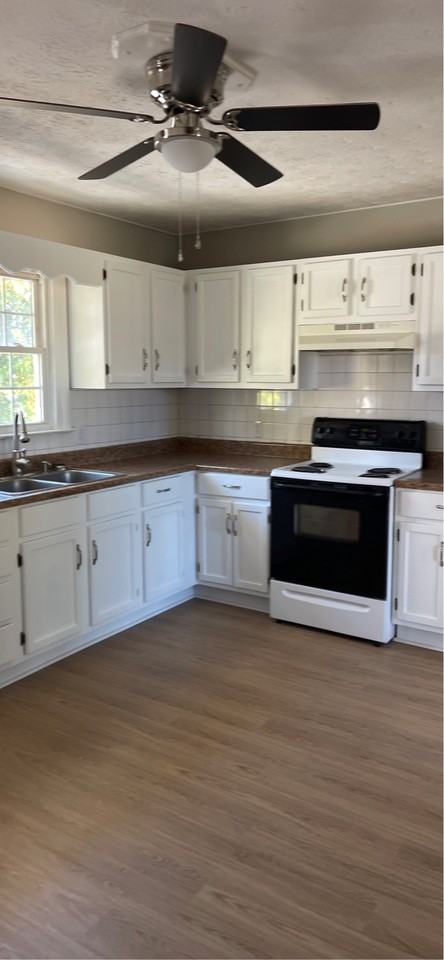 273 Bryanwood St #1 - Photo 4 of 6