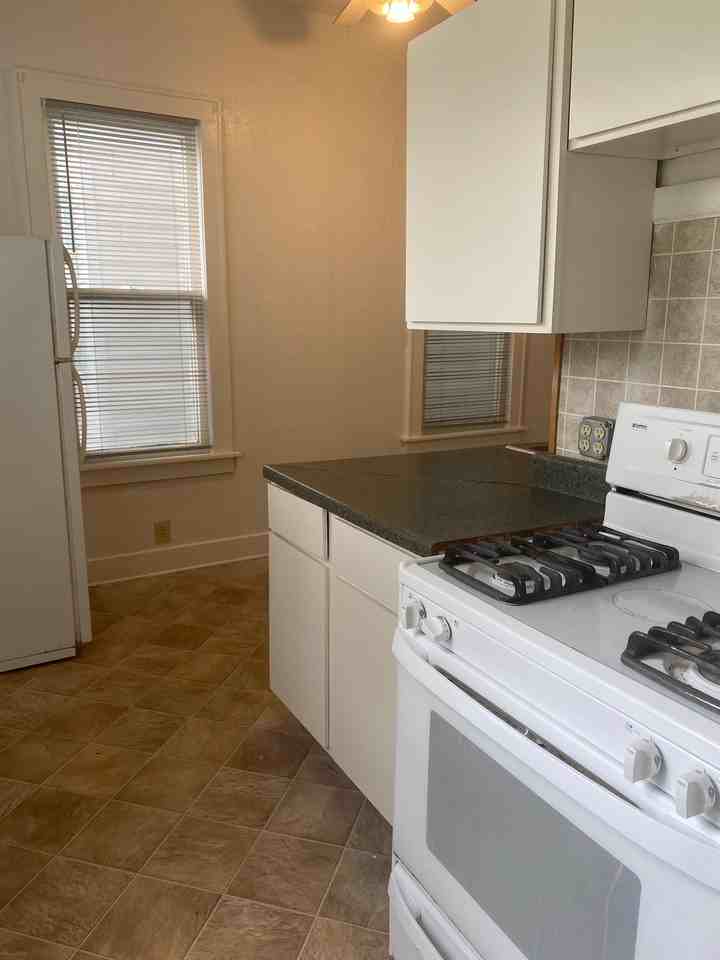 1617 Dorchester Ave #1 - Photo 5 of 11