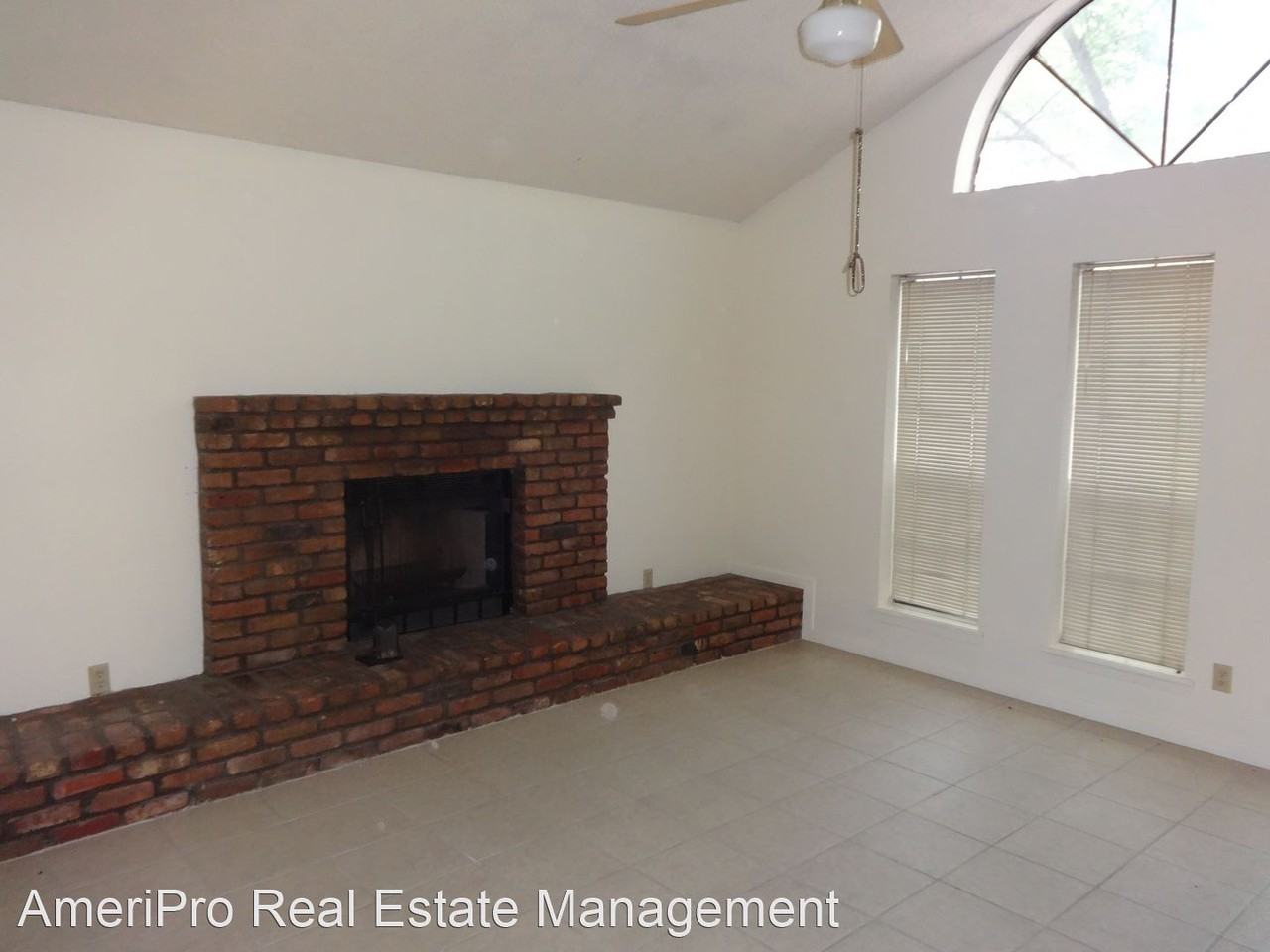 1510 N 8th St - Photo 2 of 6