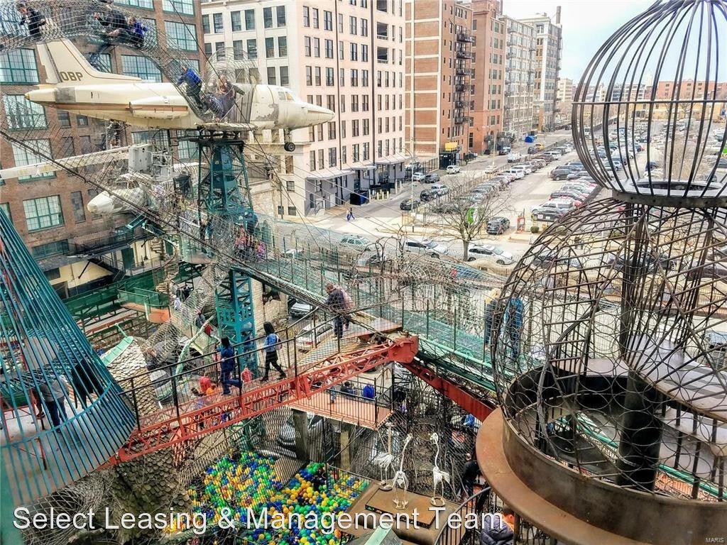 701 N 15th St #506W - Photo 2 of 32