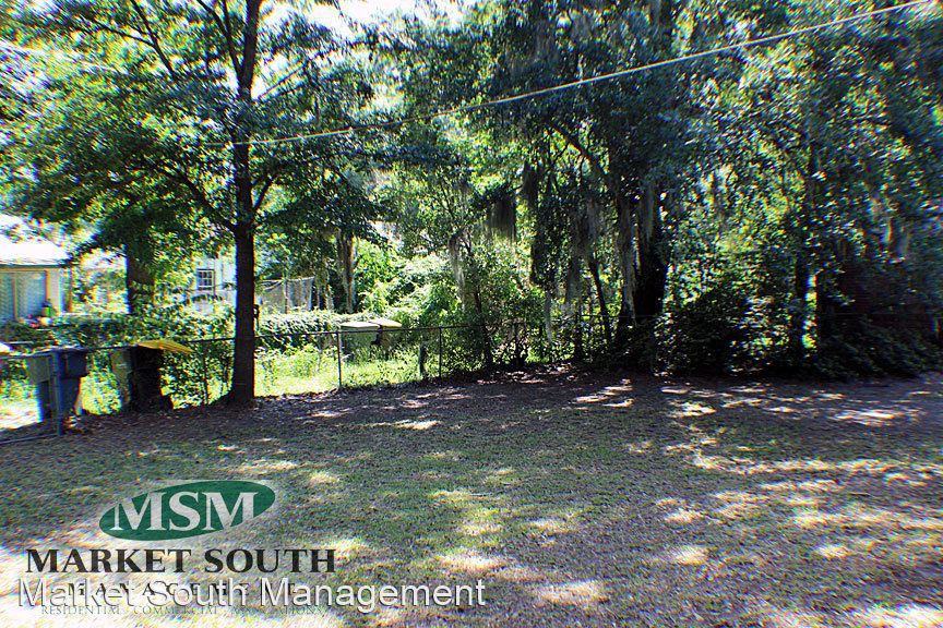 1303 E 58th St - Photo 3 of 8