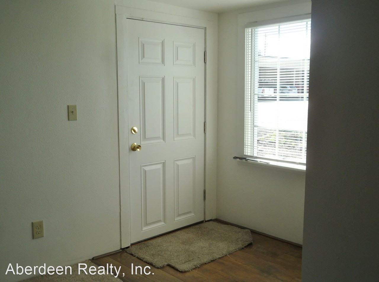 2717 Simpson Ave. - Photo 2 of 11