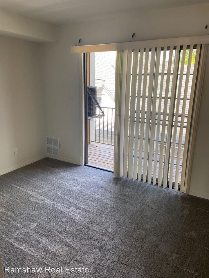 302CED - Photo 5 of 17