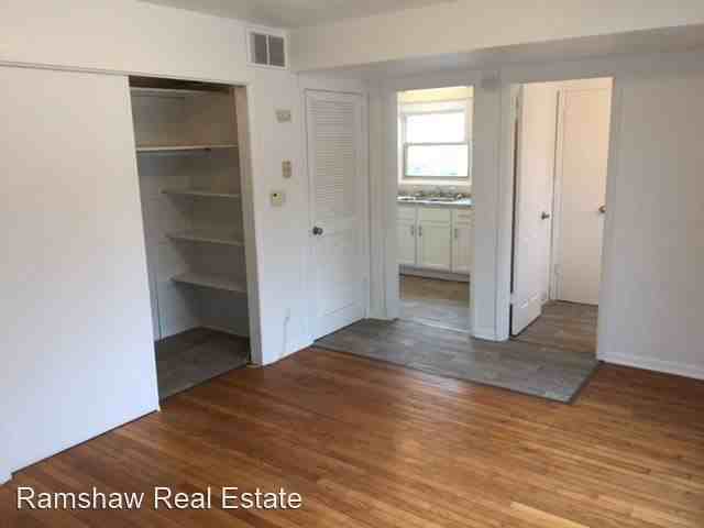 704STO - Photo 2 of 11