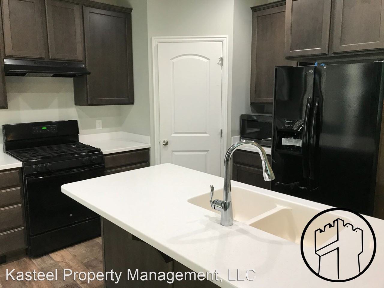 504 W Green Spring Way - Photo 2 of 11