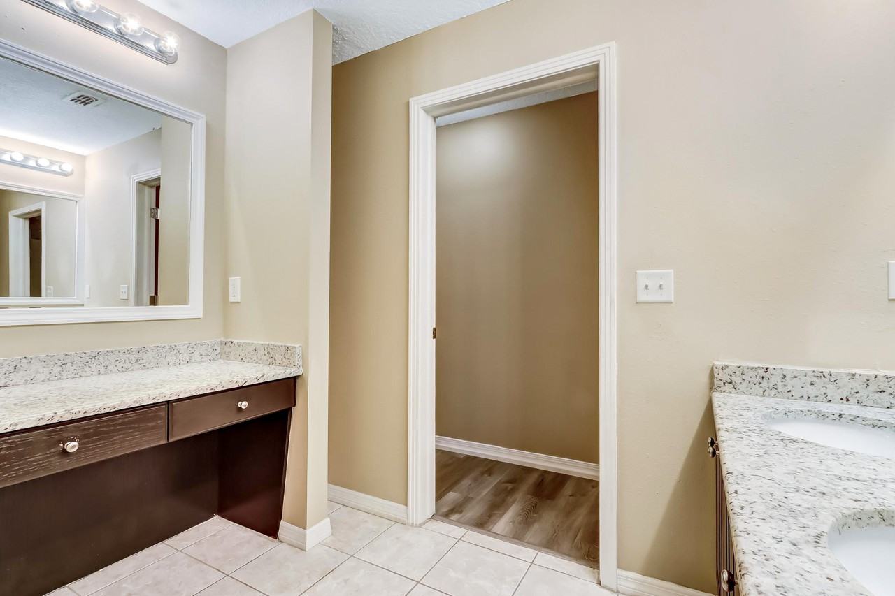 North Ballejo Court - Photo 4 of 16