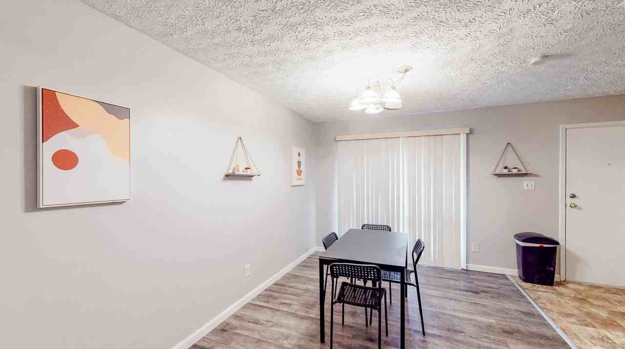 Evergreen Dr - Photo 3 of 9