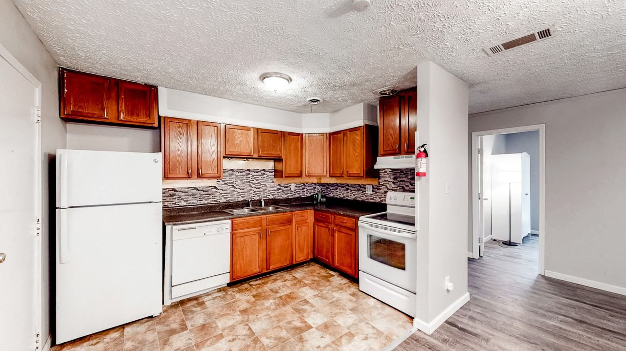 Evergreen Dr - Photo 5 of 11