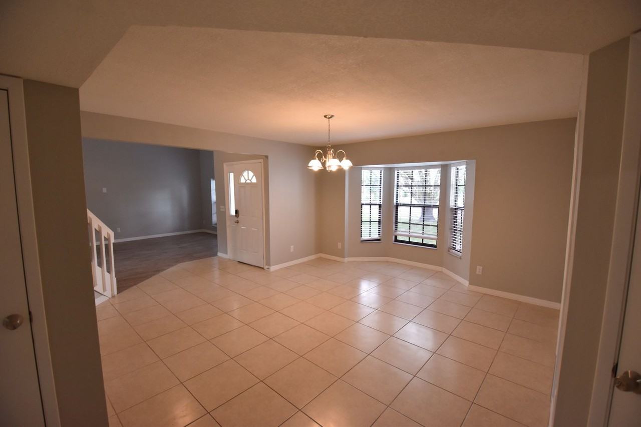 4263 Vixen Ct - Photo 2 of 15