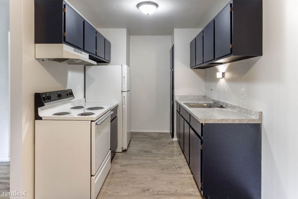 Falcon Crest - Photo 3 of 10