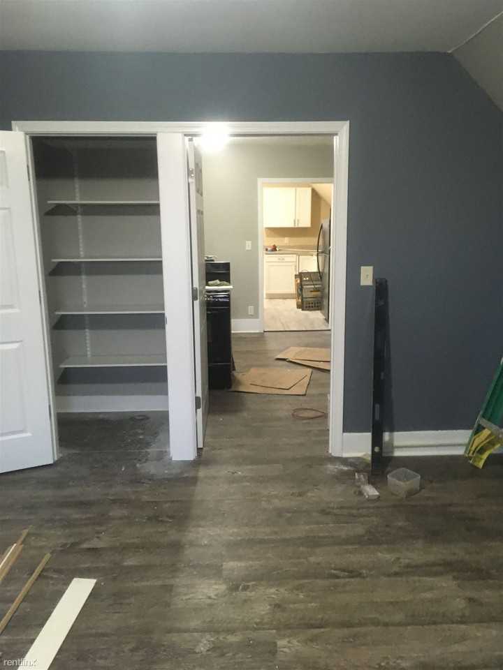 1231 S Kalamazoo Ave - Photo 2 of 10