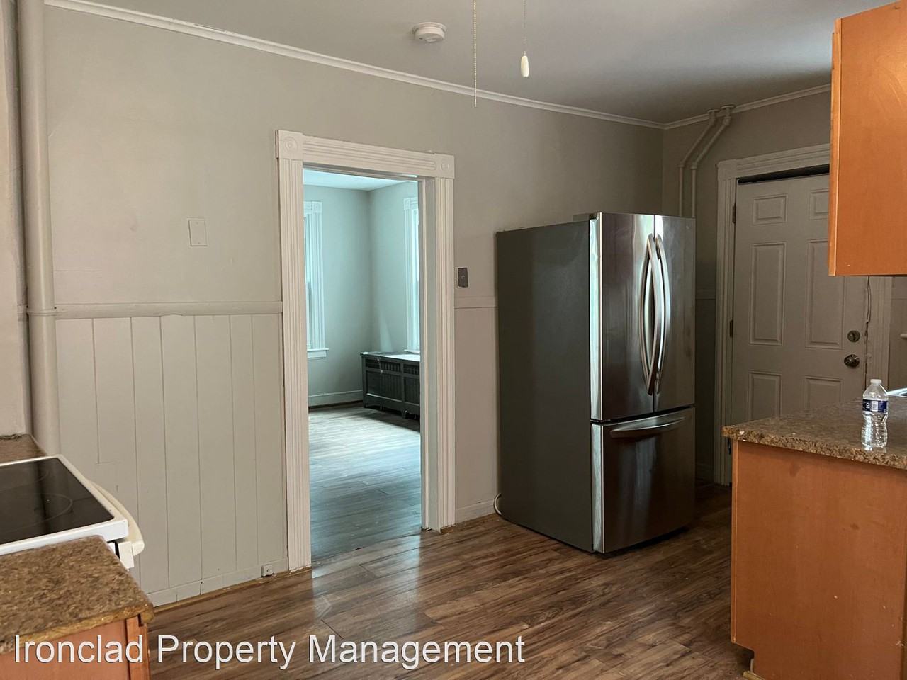 239 Pearl St. - Photo 3 of 9