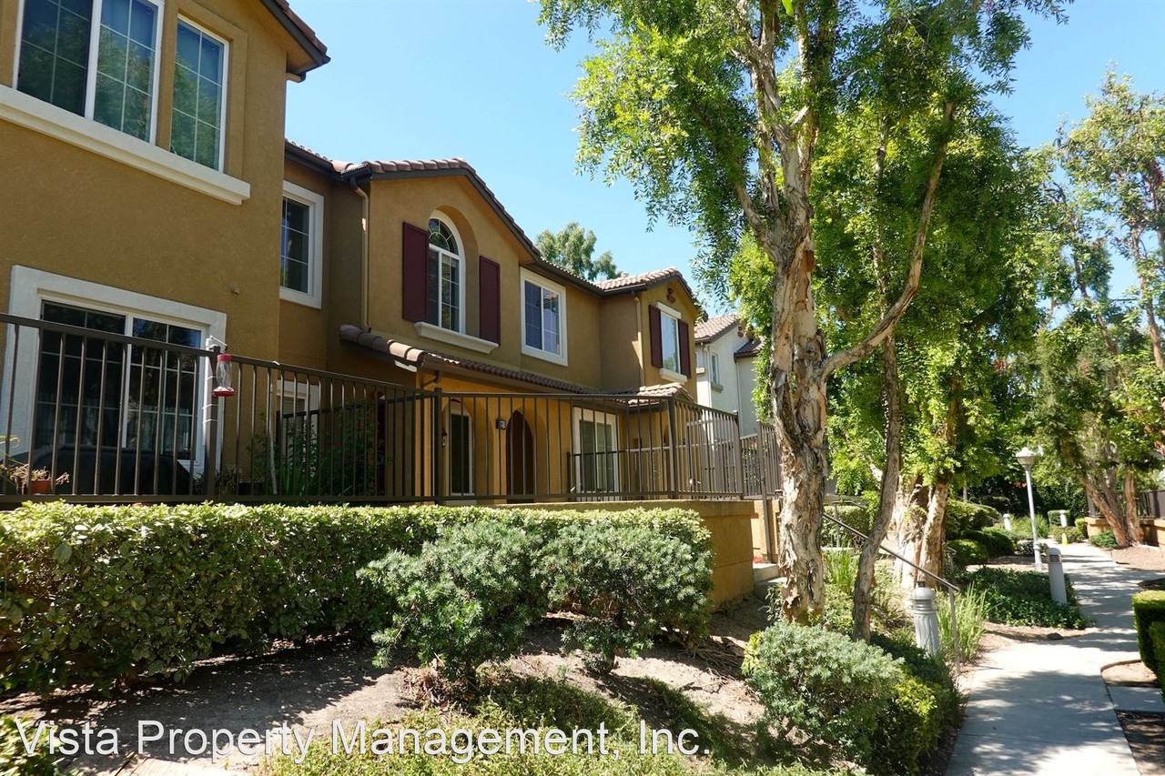 1915 E Harvard Privado #B - Photo 2 of 50