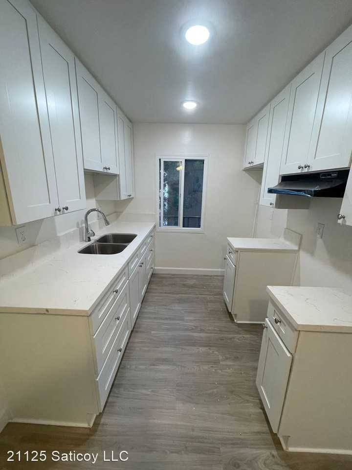 21125 Saticoy St - Photo 2 of 15