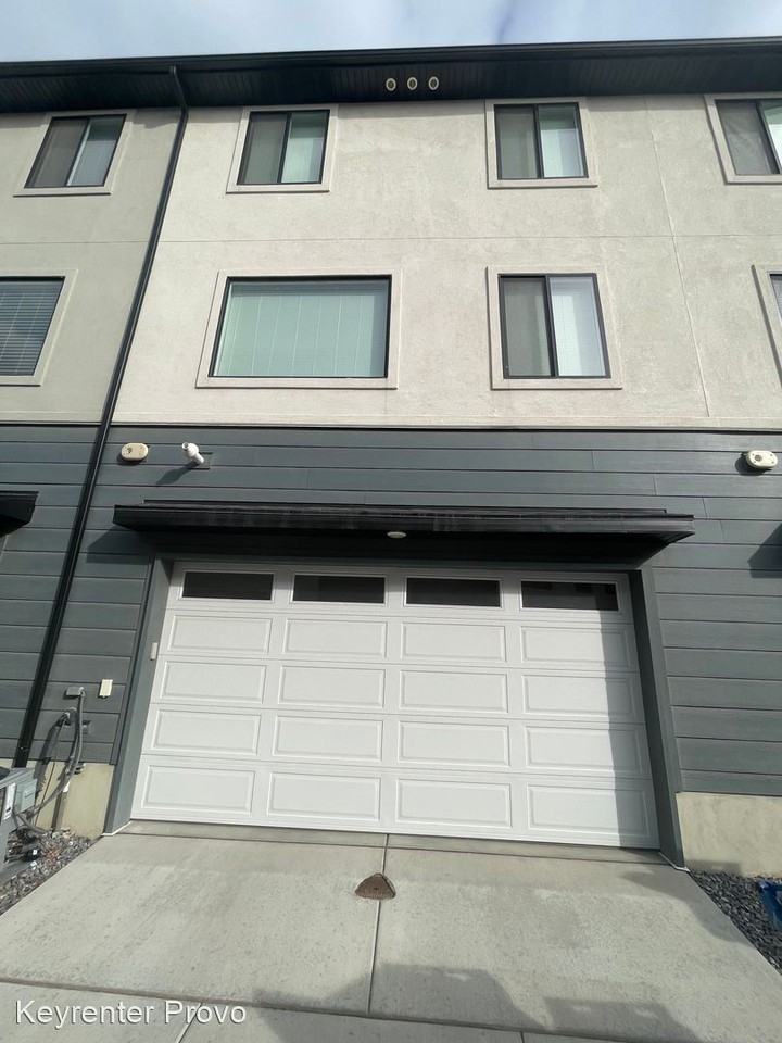 398 S 700 W - Photo 2 of 15