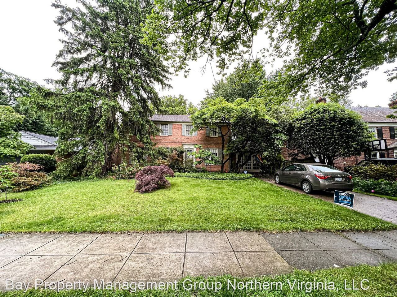 6243 29th St Nw - Photo 2 of 39