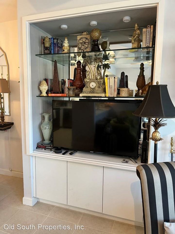 122 Baybridge Drive - Photo 2 of 50