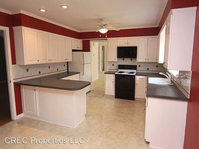 5812 Crescent Dr - Photo 2 of 16