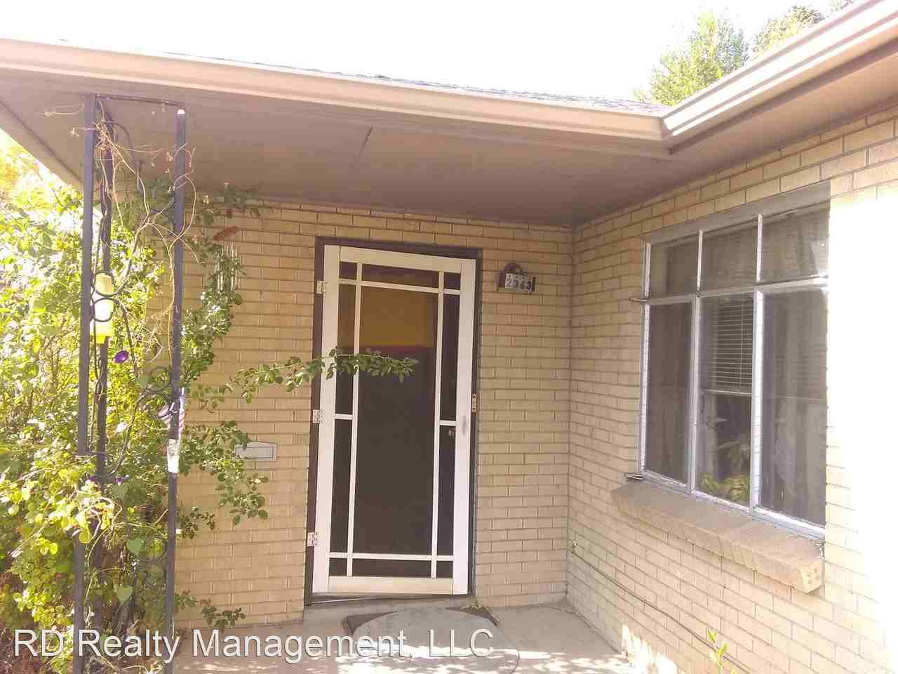 2363 S Downing St - Photo 2 of 16