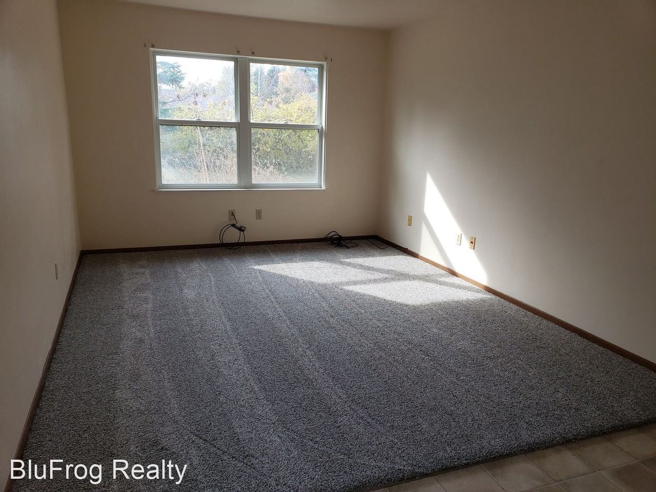 1502 Gardenette Dr - Photo 2 of 6