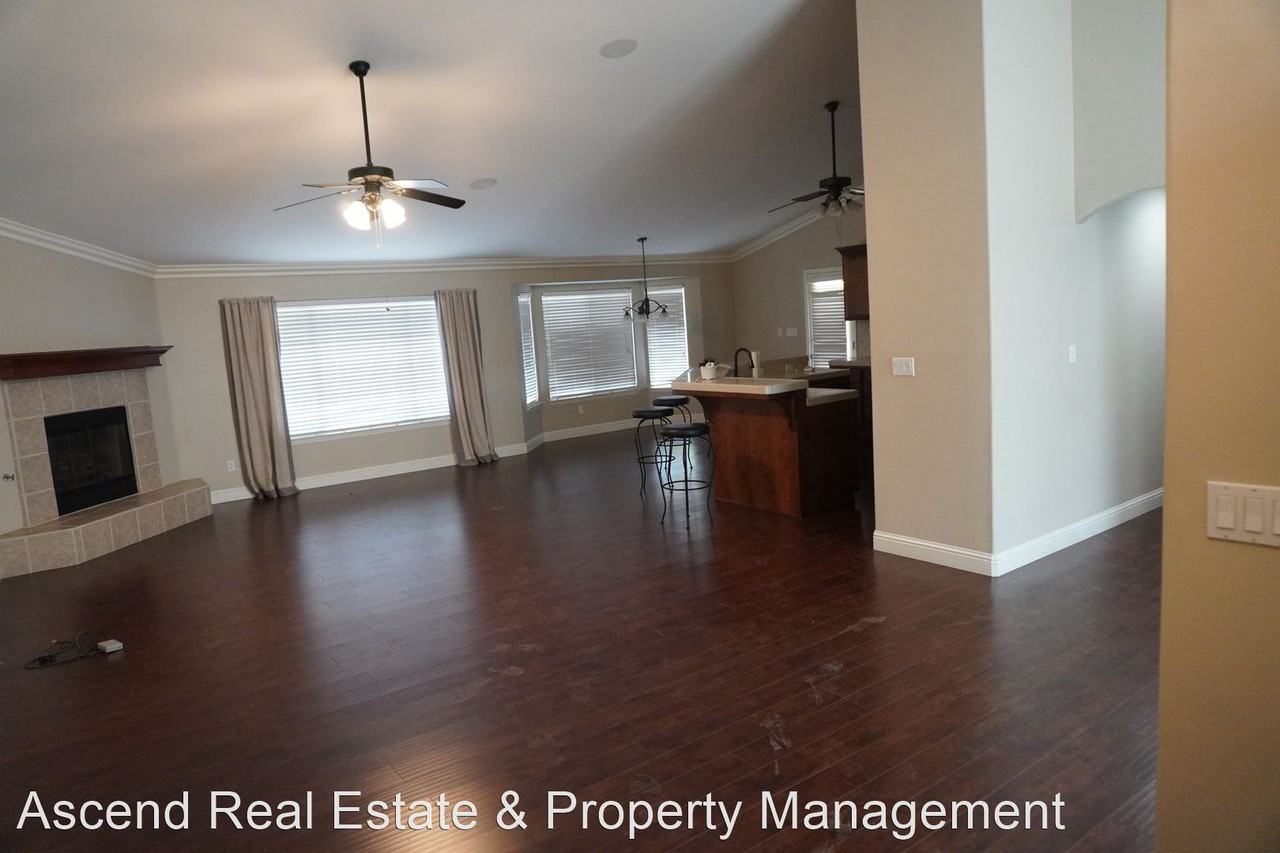 12404 Tule River Way - Photo 2 of 21