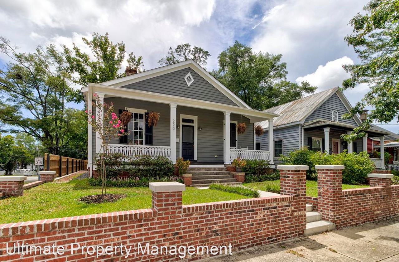 220 Castle Street - Photo 2 of 20