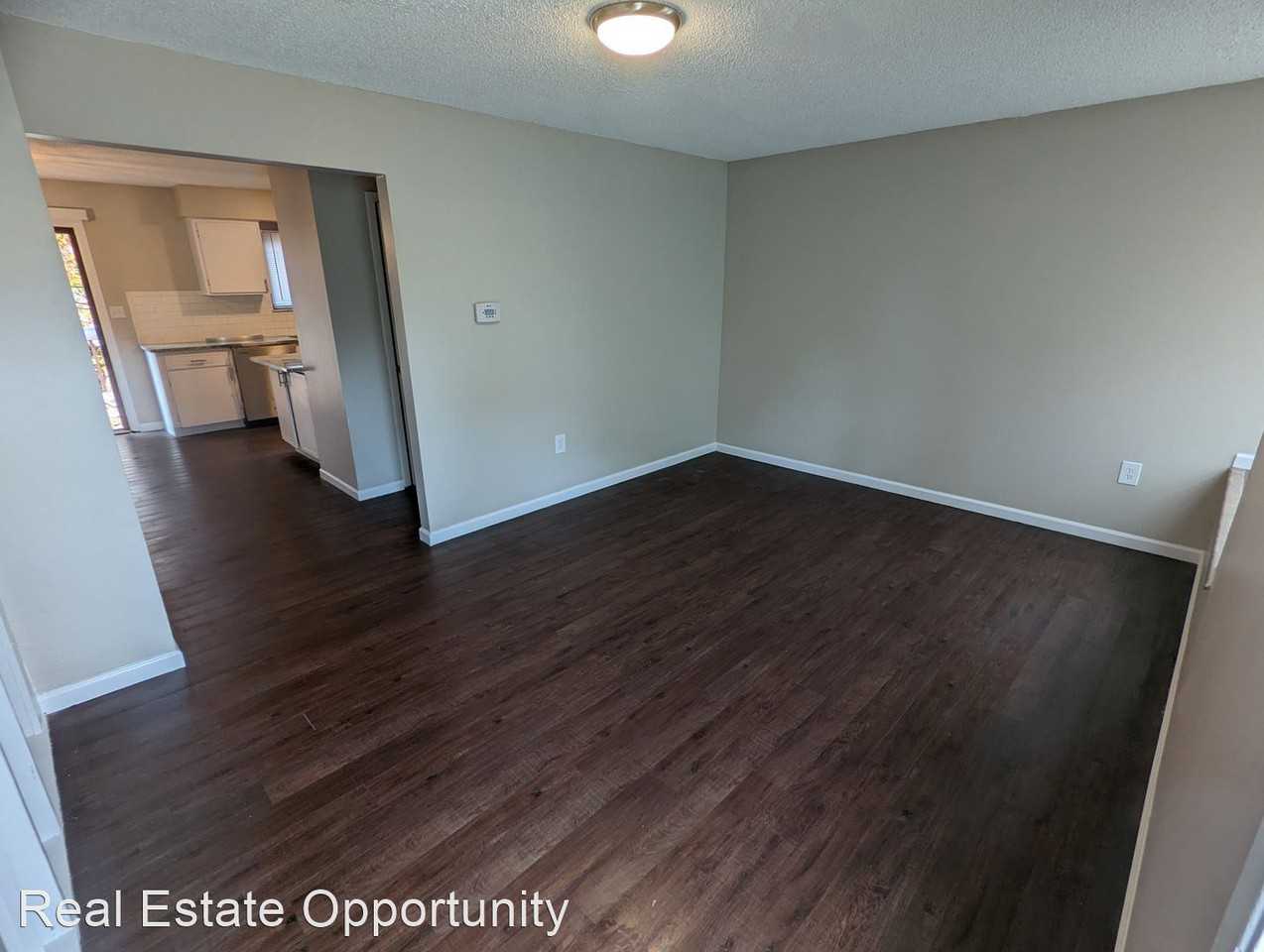 3307 Rakeford Dr - Photo 3 of 26