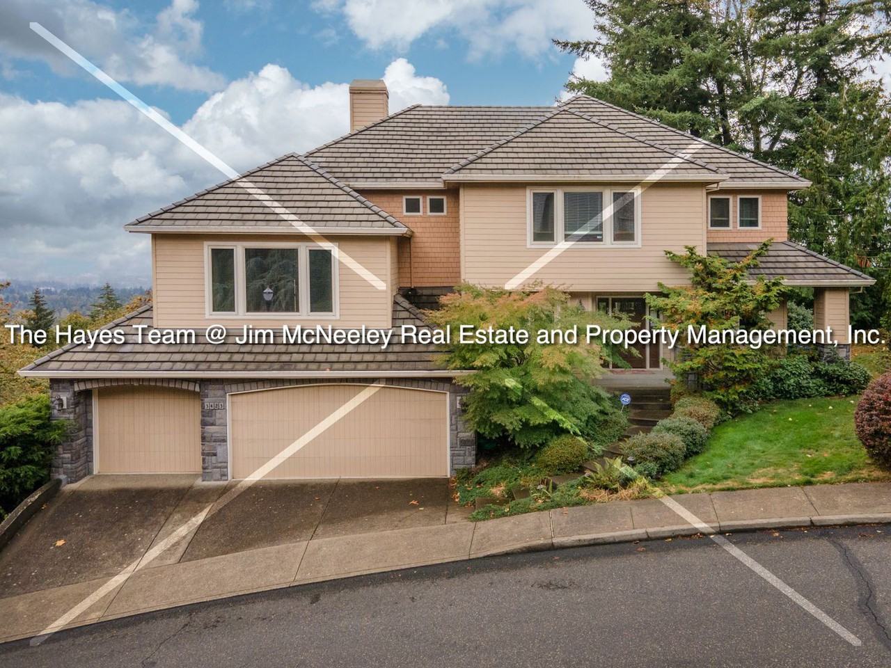 3423 Nw Chapin Dr - Photo 2 of 44