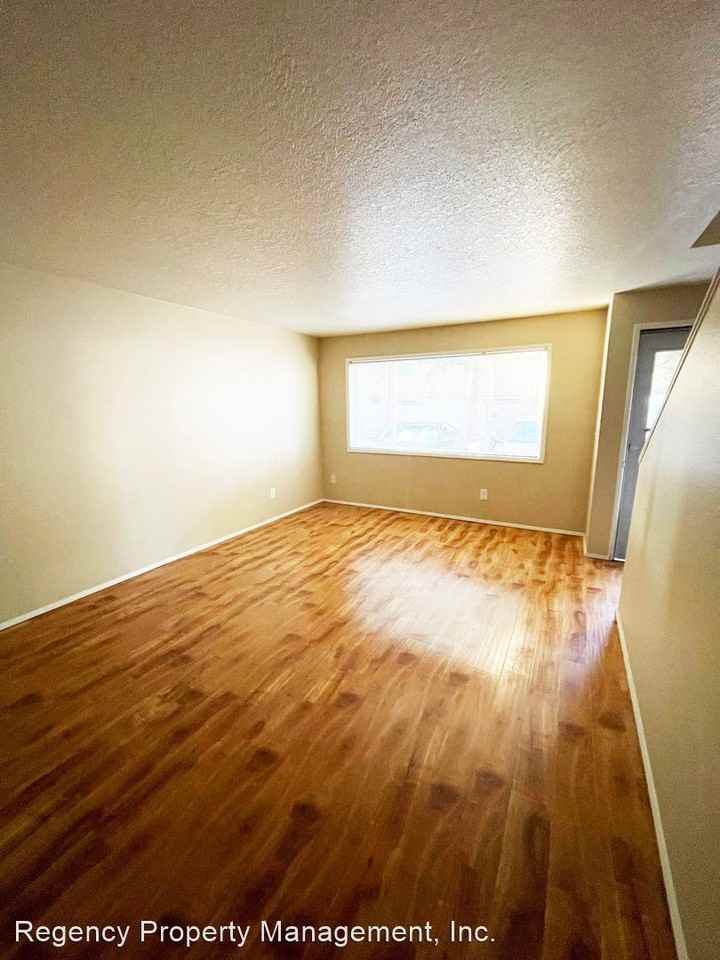 19220-19230 SE River Rd - Photo 2 of 10