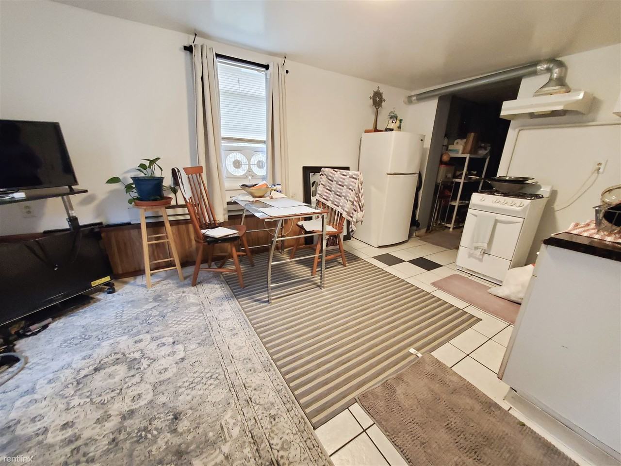 63 Van Buskirk Ave - Photo 2 of 5