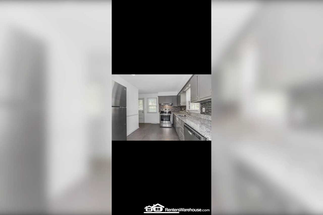 7915 E 48th St - Photo 3 of 15