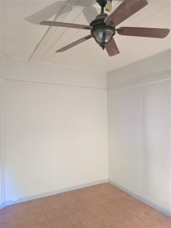 1032 Karendale Avenue - Photo 2 of 9