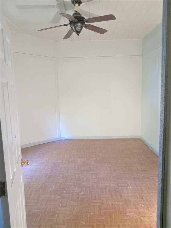 1032 Karendale Avenue - Photo 3 of 9