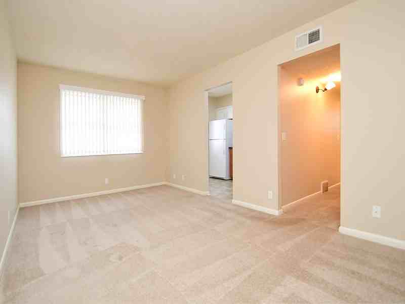 4802 Underwood Ave #5 - Photo 3 of 15