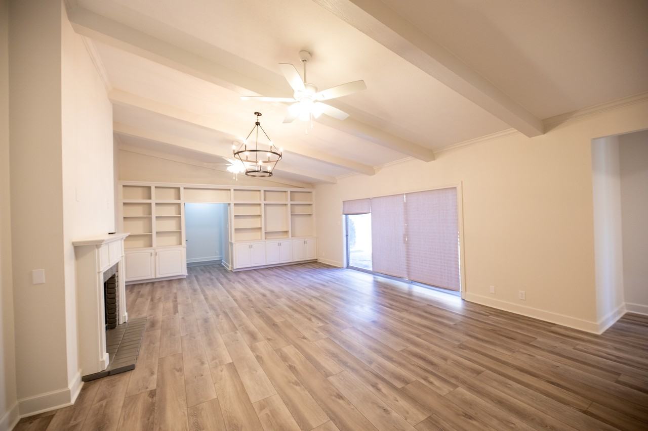 3709 Holly Hill Rd - Photo 3 of 8