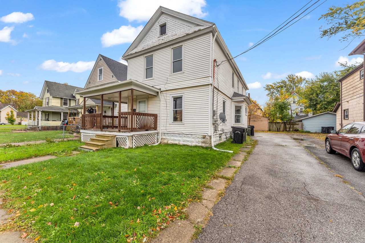 352 Vic Janowicz Dr - Photo 2 of 37