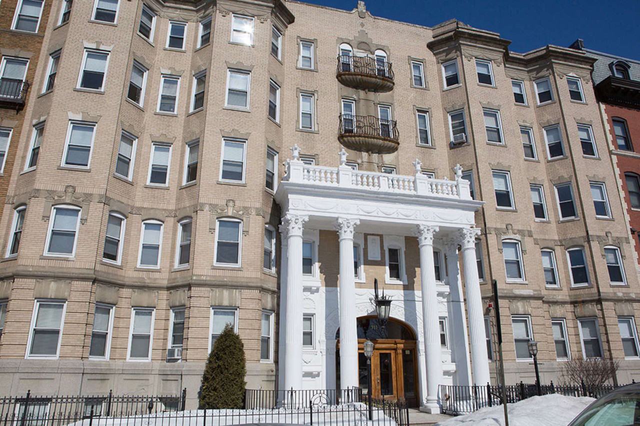 Queensberry St #9 - Photo 2 of 3